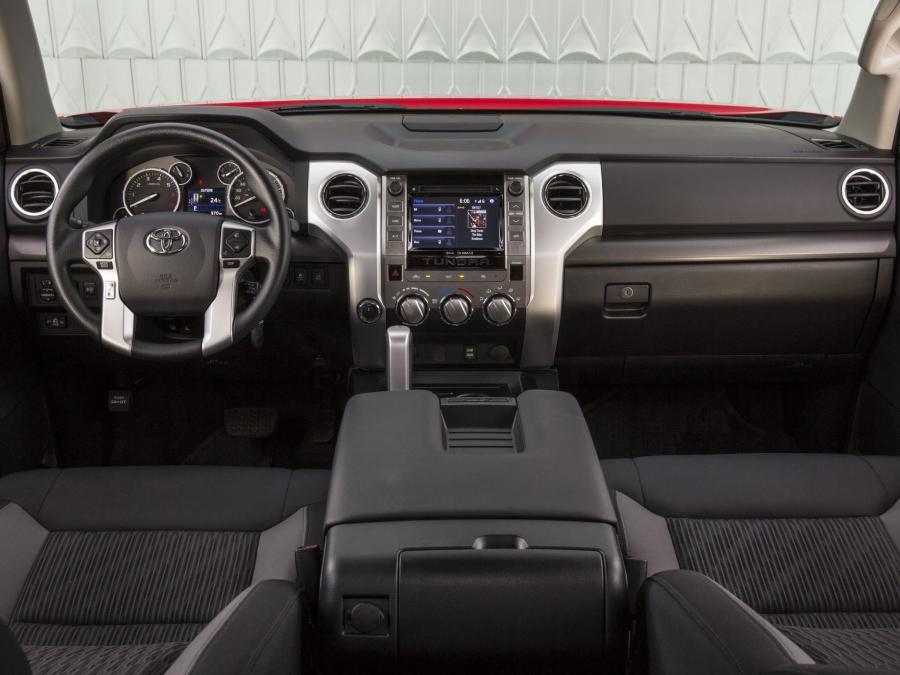  Toyota Tundra CrewMax SR5 by TRD 2013 года  (фото 3 из 10)